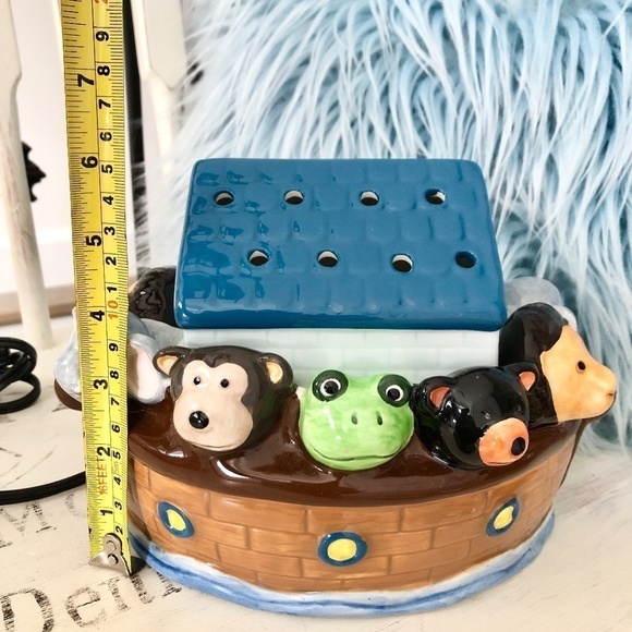 Scentsy, 2016 Buddies Ark, Warmer, Retired, Noahs Ark Wax Warmer, Good Condition - Picture 7 of 16